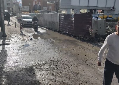 Şehir çamur içinde kaldı