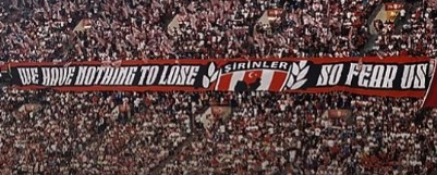 Taraftar Büyüledi